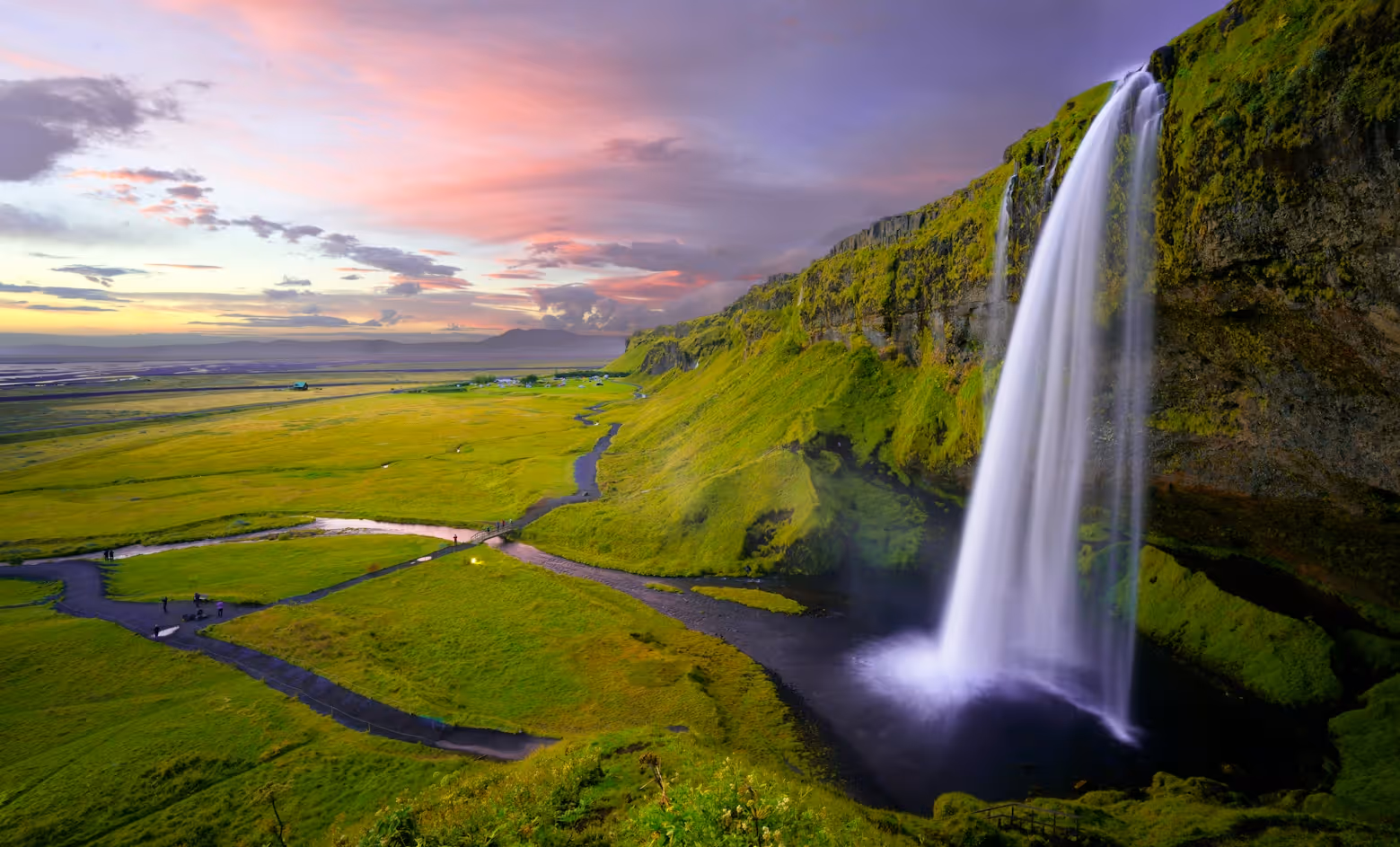 Contest 1 contest hero iceland