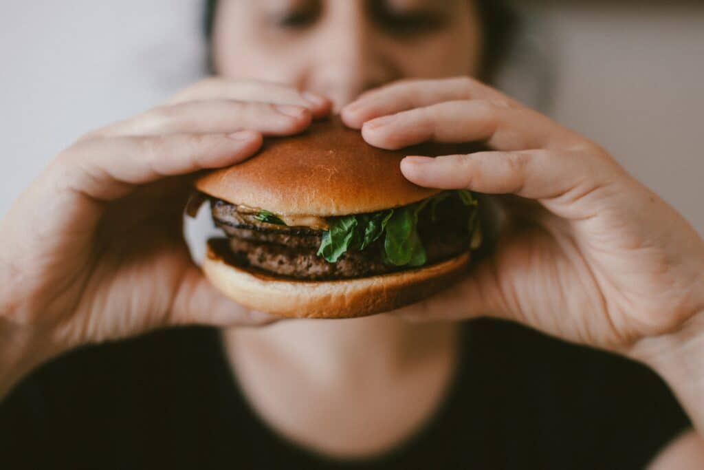 Foods to Avoid When You’re Living with Sleep Apnea